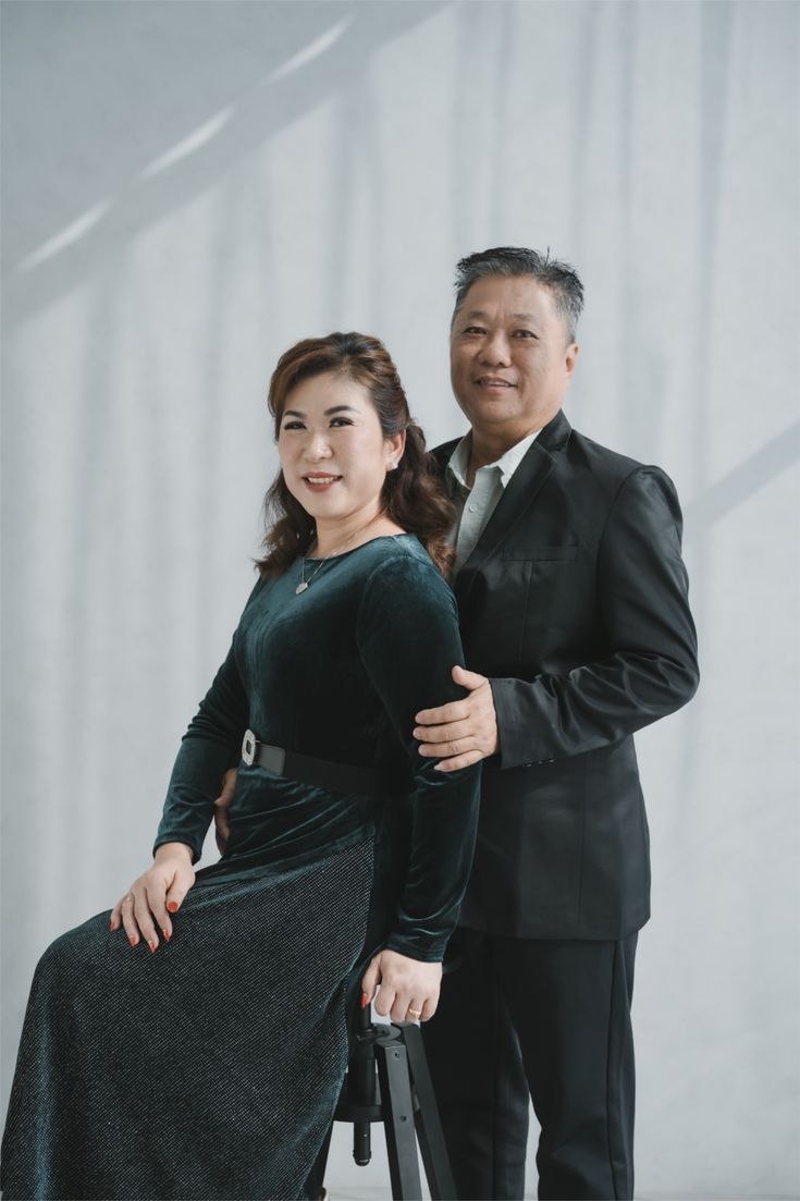 Cặp đôi áo nhung sang trọng